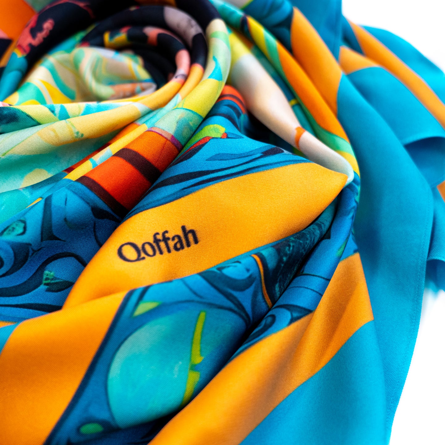 QOFFAH - La Valse des Planètes Scarf